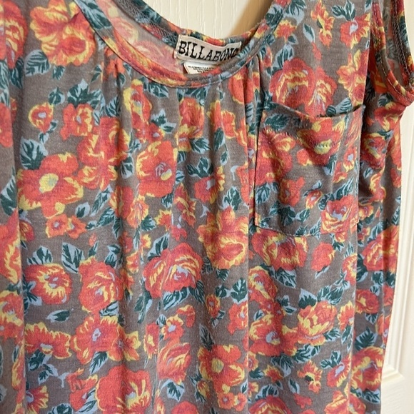 Billabong flowy tank - Picture 2 of 4